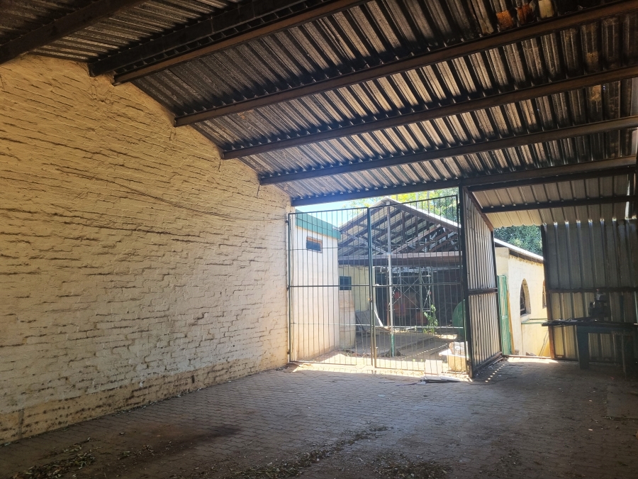 Commercial Property for Sale in Waterval East North West